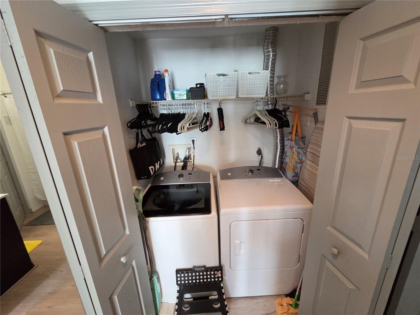 FOUNTAINS/METRO WEST - Residential Lease