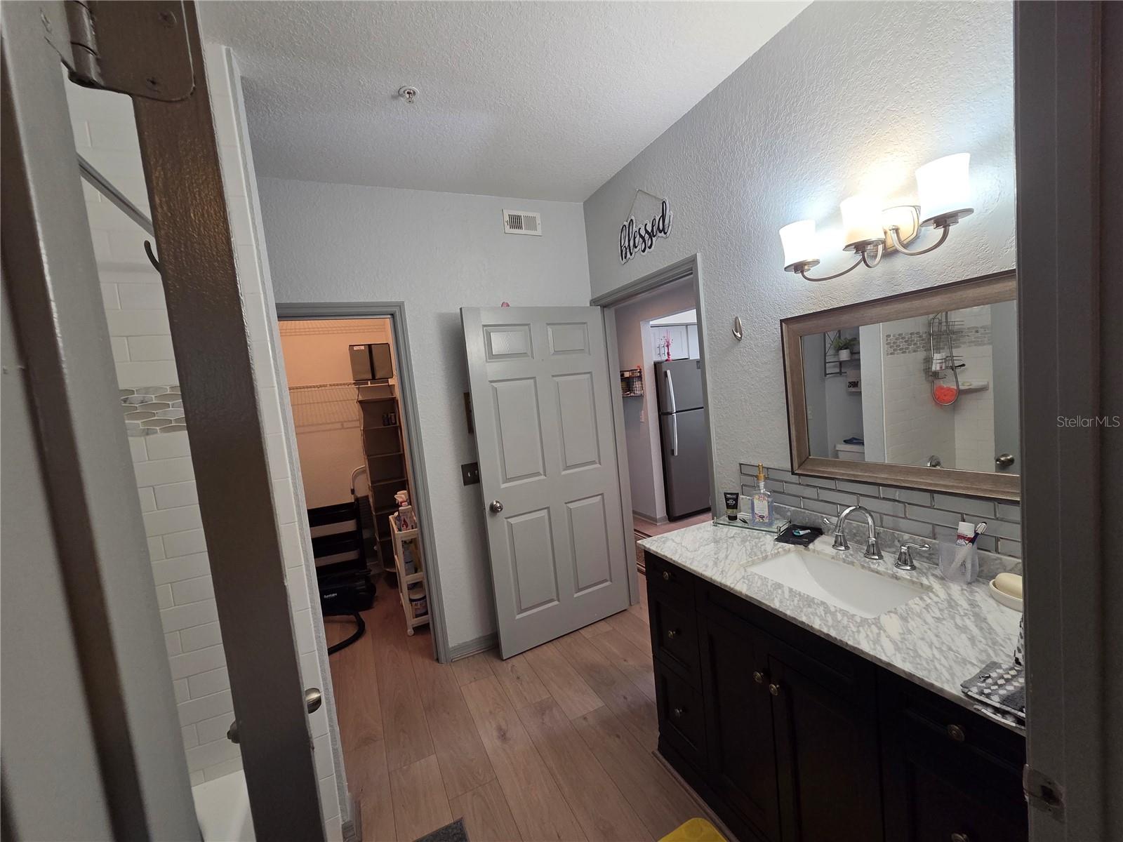 FOUNTAINS/METRO WEST - Residential Lease