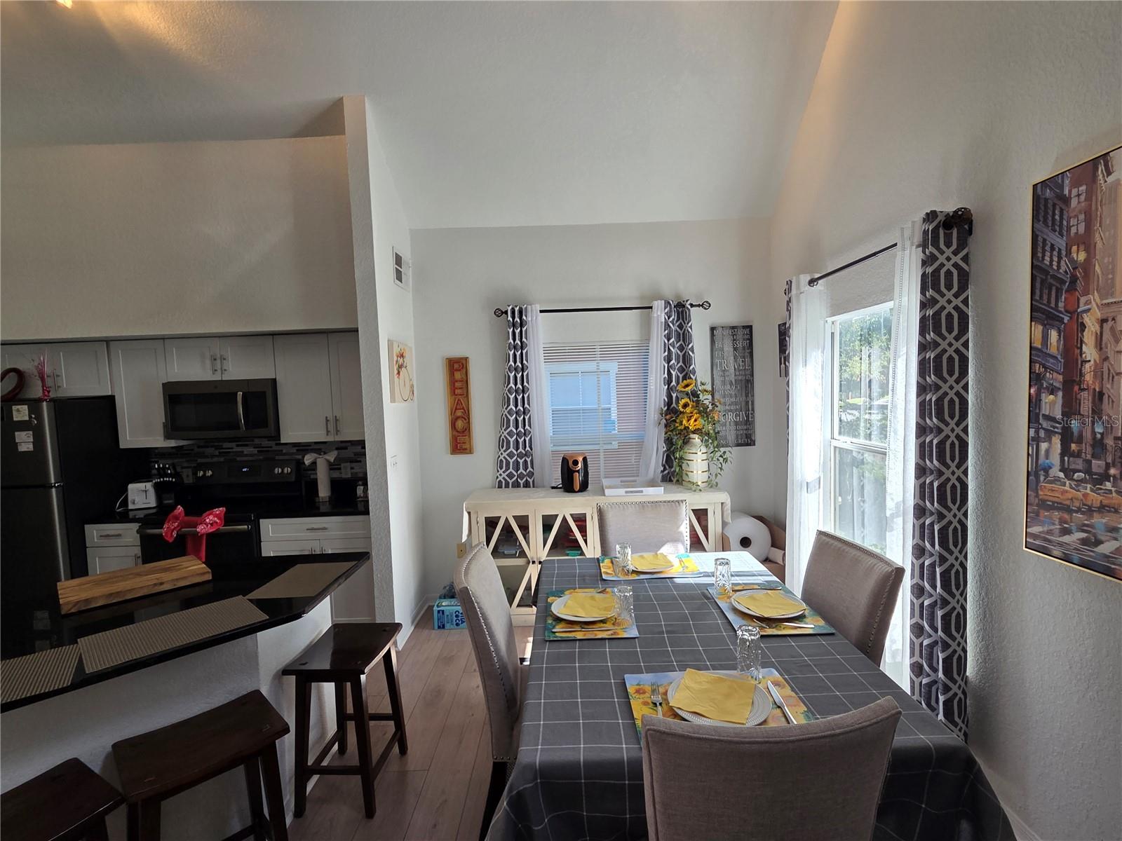 FOUNTAINS/METRO WEST - Residential Lease