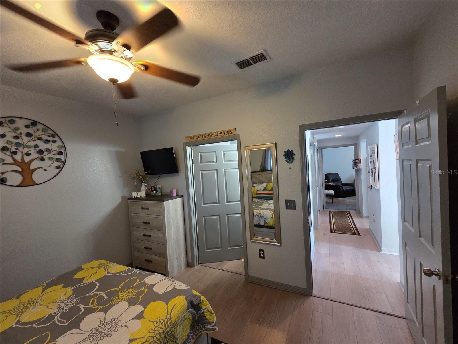 FOUNTAINS/METRO WEST - Residential Lease