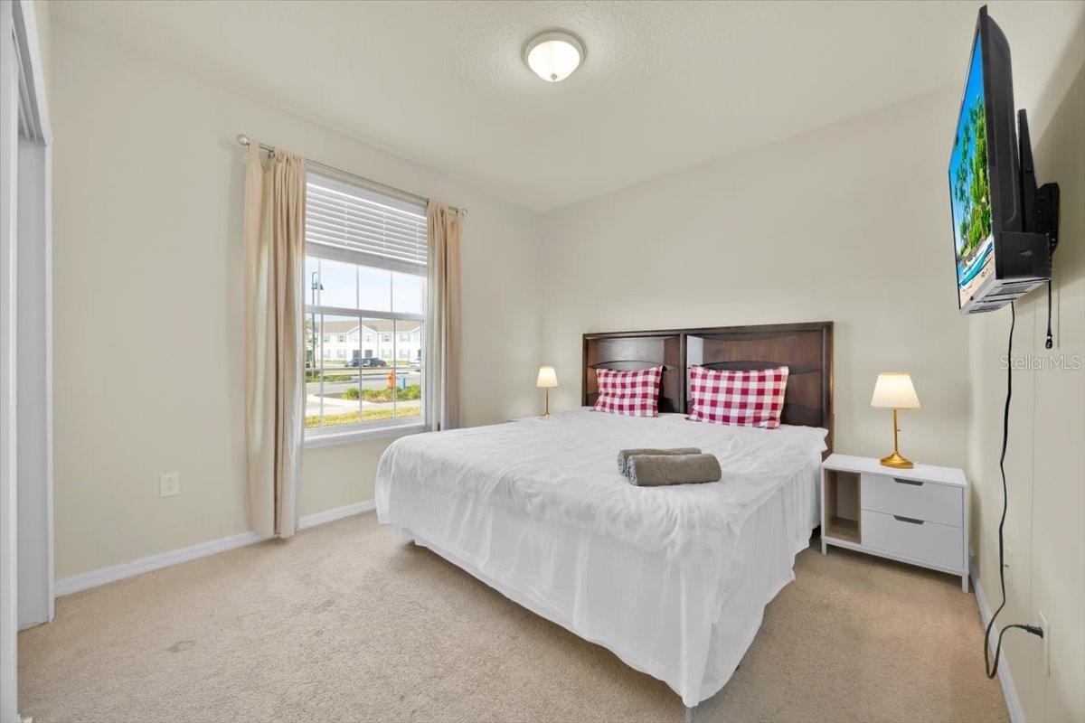 3729 PACIFIC LANE