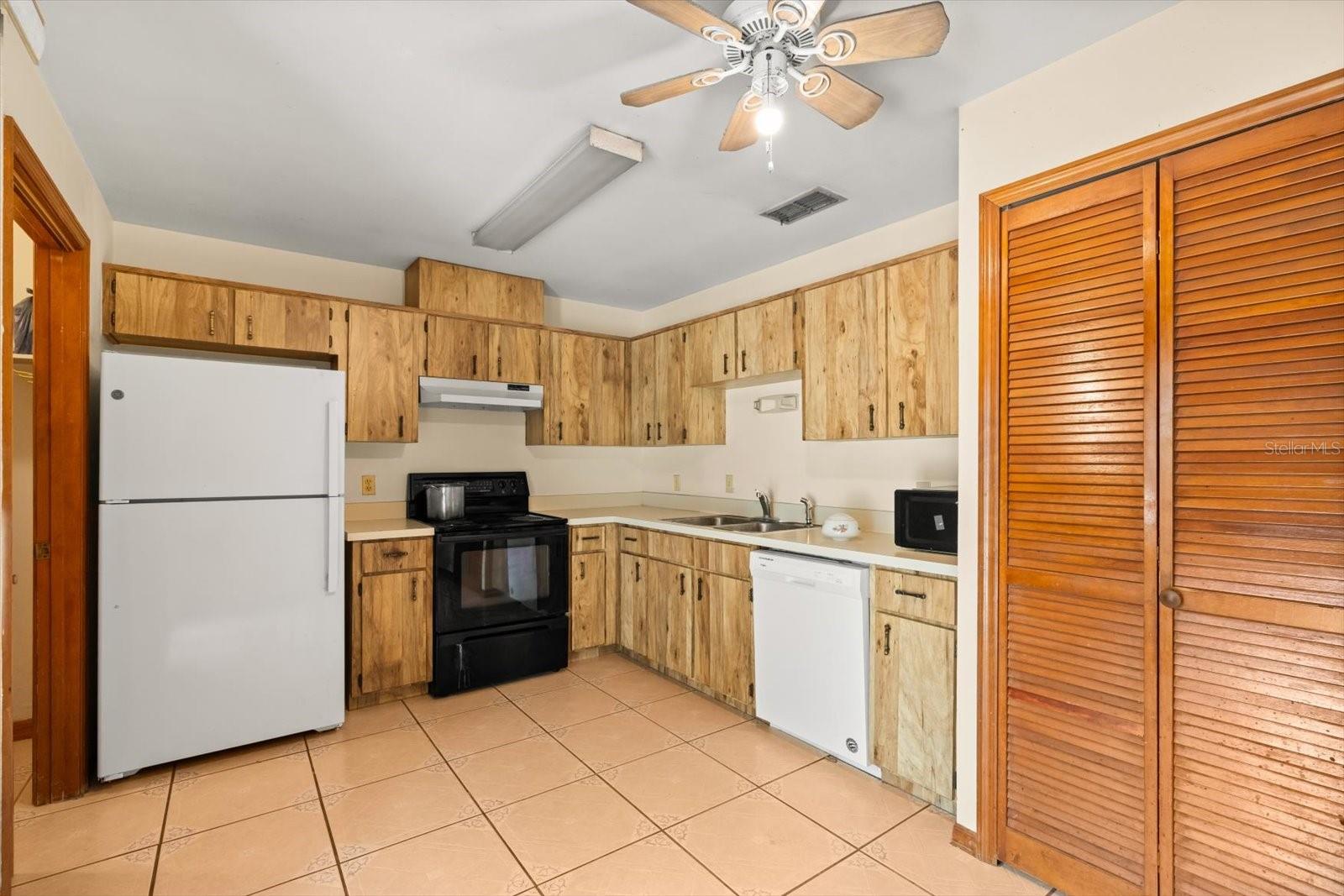 TINDARO PINE ESTATES - Residential Income