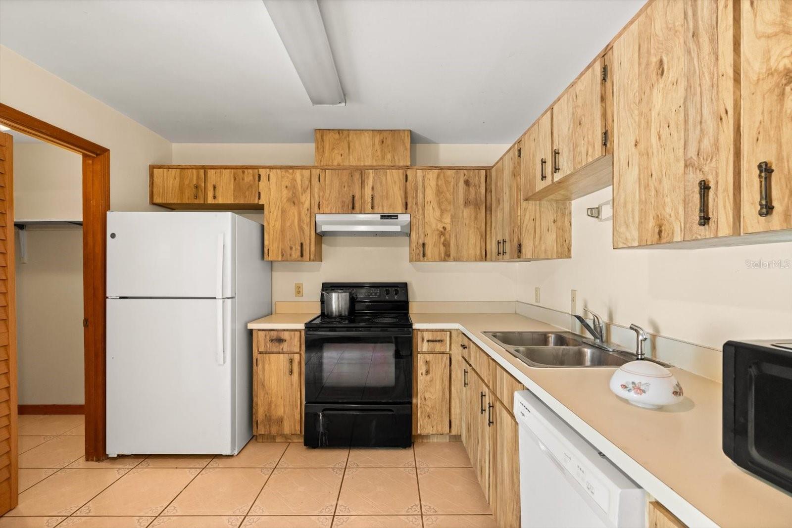 TINDARO PINE ESTATES - Residential Income