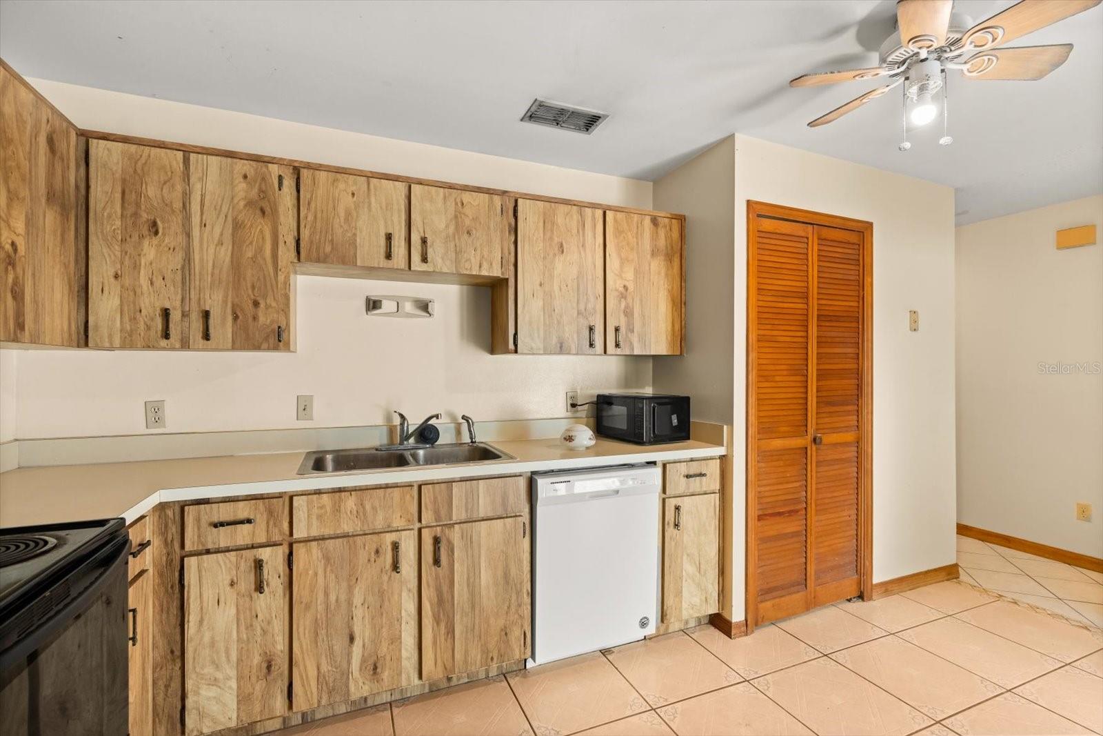 TINDARO PINE ESTATES - Residential Income