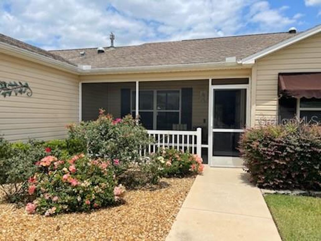 Photo of 1723 Banberry Run, The Villages, FL 32162 (MLS # G5097424)