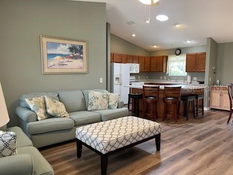 1723 BANBERRY RUN