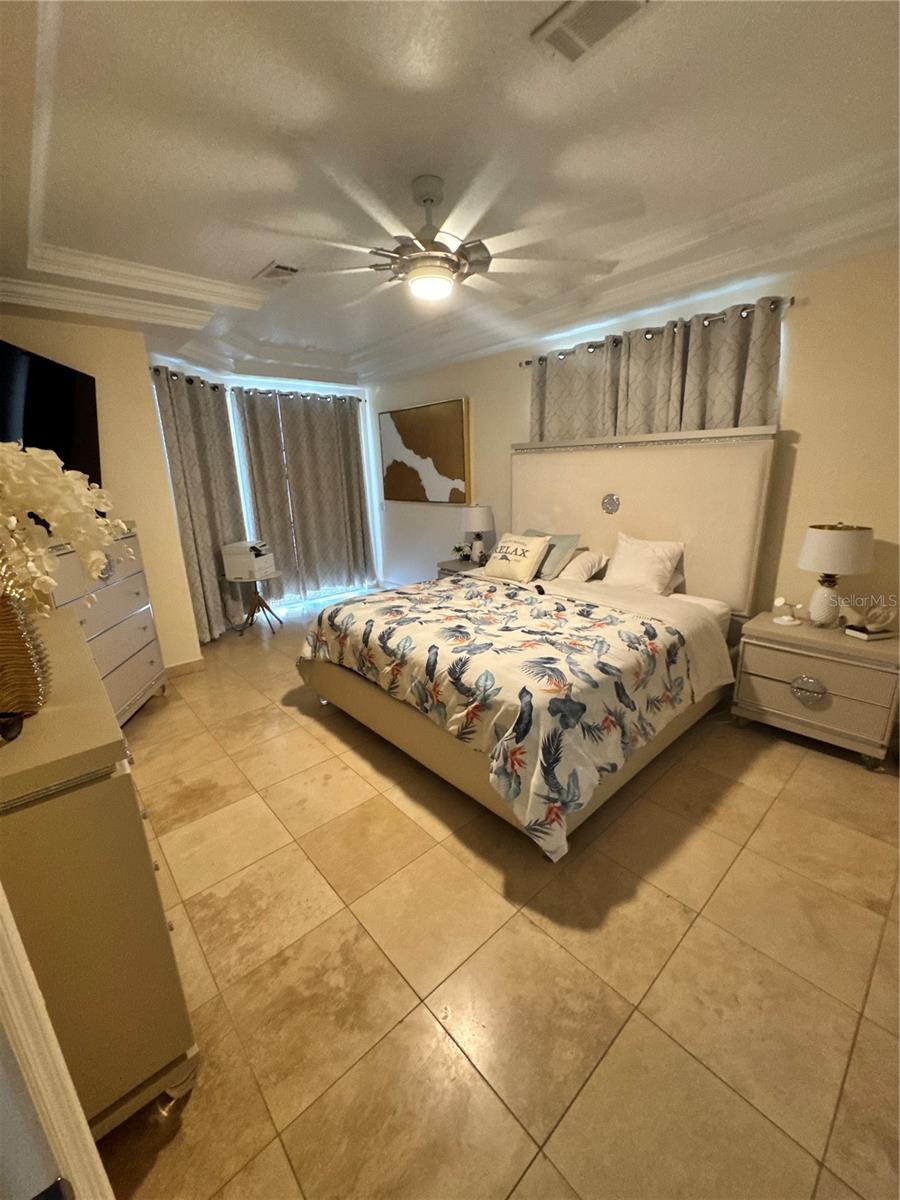 OAKLEY - Residential