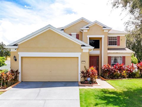 Photo of 2837 Columbus Avenue, Clermont, FL 34715 (MLS # G5102173)