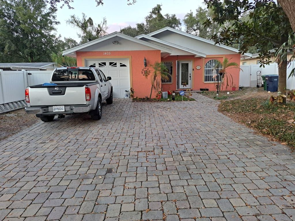 Photo of Tampa, FL 33612 (MLS # S5139191)