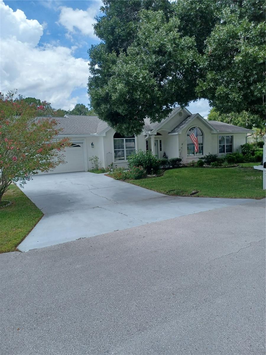 Much sought after block Providence model home. Plenty of room for furniture in the large living room and attached lanai. Master bedroom can easily accommodate a king sized bed and your dressers. Separate dining room is ideal for family dinners or your evening board games. Inside laundry room is located off of the kitchen and also has a laundry tub. There is also a screen room off of the back of the garage. It has vinyl windows to keep it dry during our rainy days. Roof 2017 and AC 2010. Oak Run is located in SW Ocala with shopping, medical care and restaurants nearby.