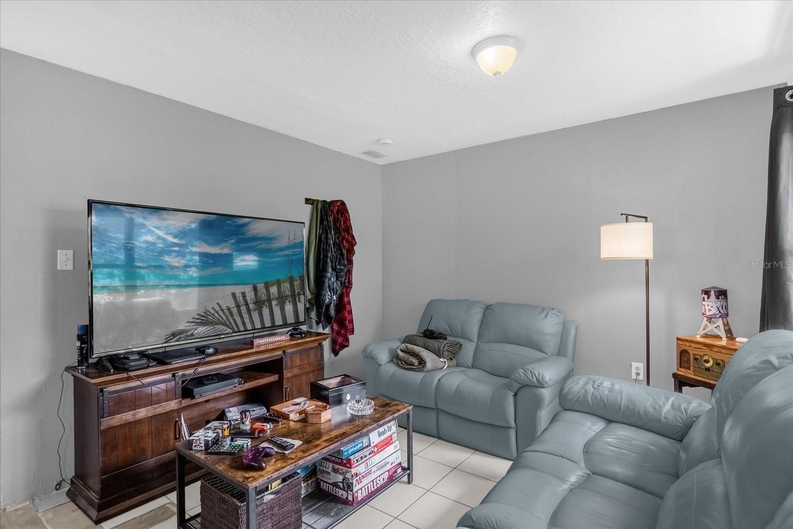 1723 MAGNOLIA LANE