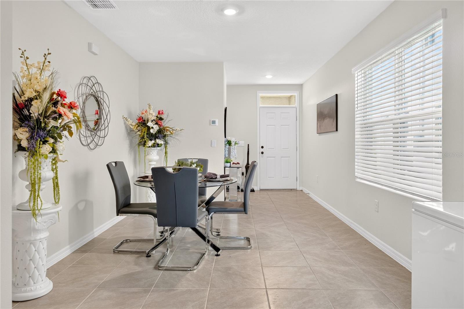 2900 WATERLILY WAY