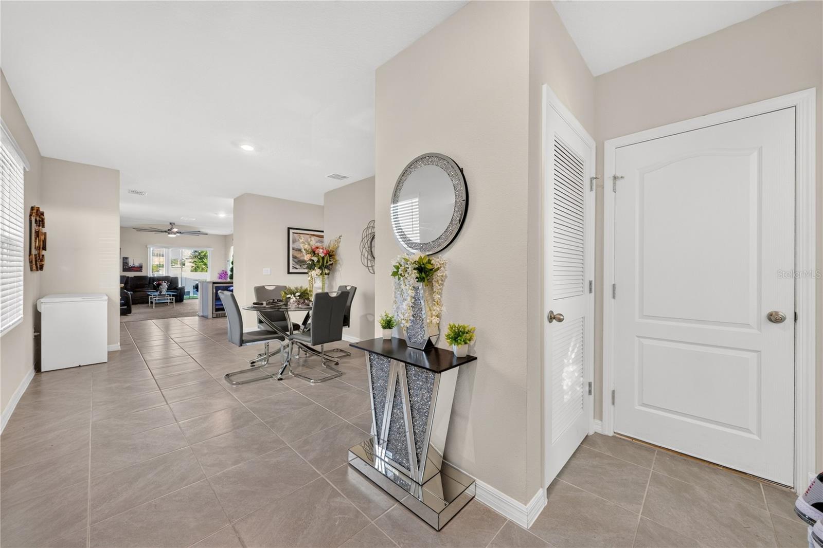 2900 WATERLILY WAY