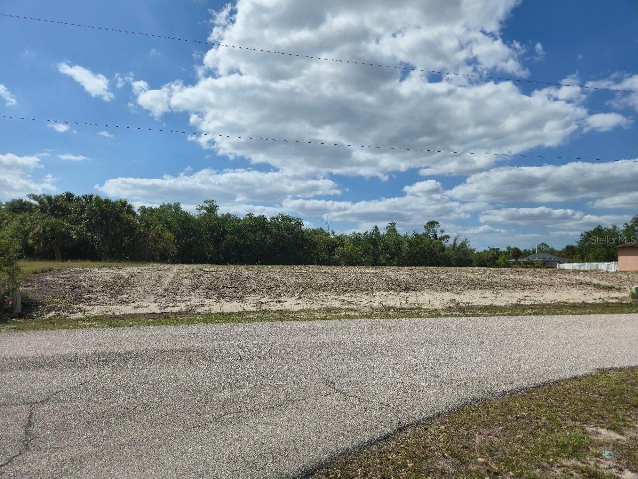 PORT CHARLOTTE SEC 030 - Land