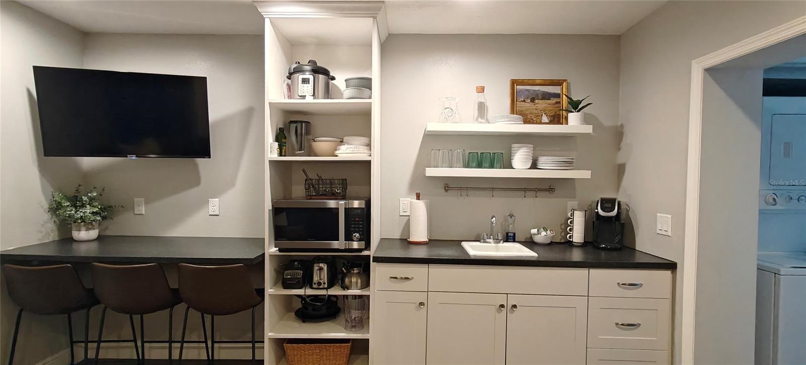 BAHIA VISTA HIGHLANDS - Residential