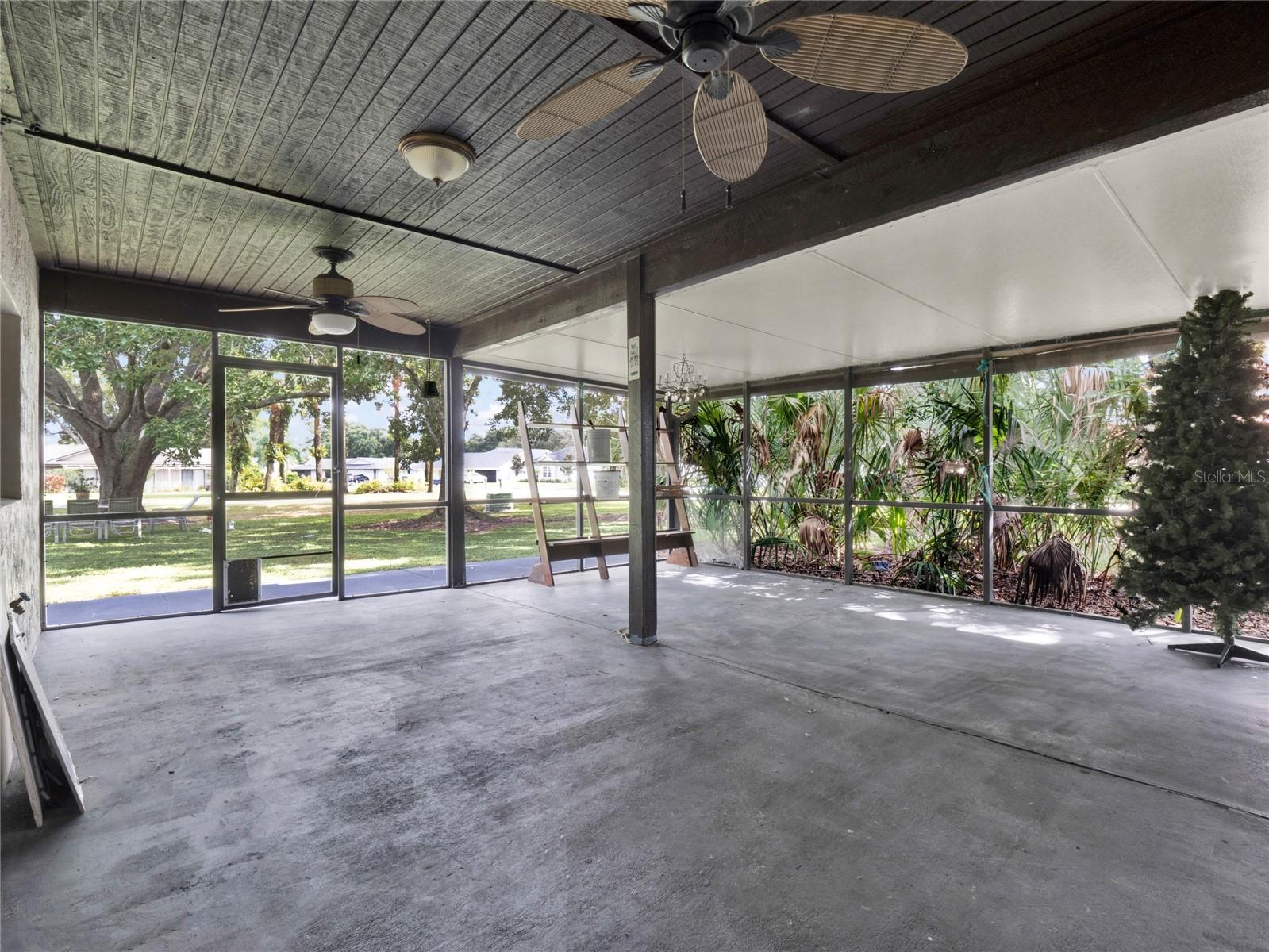 ORANGE TREE COUNTRY CLUB - Residential Lease