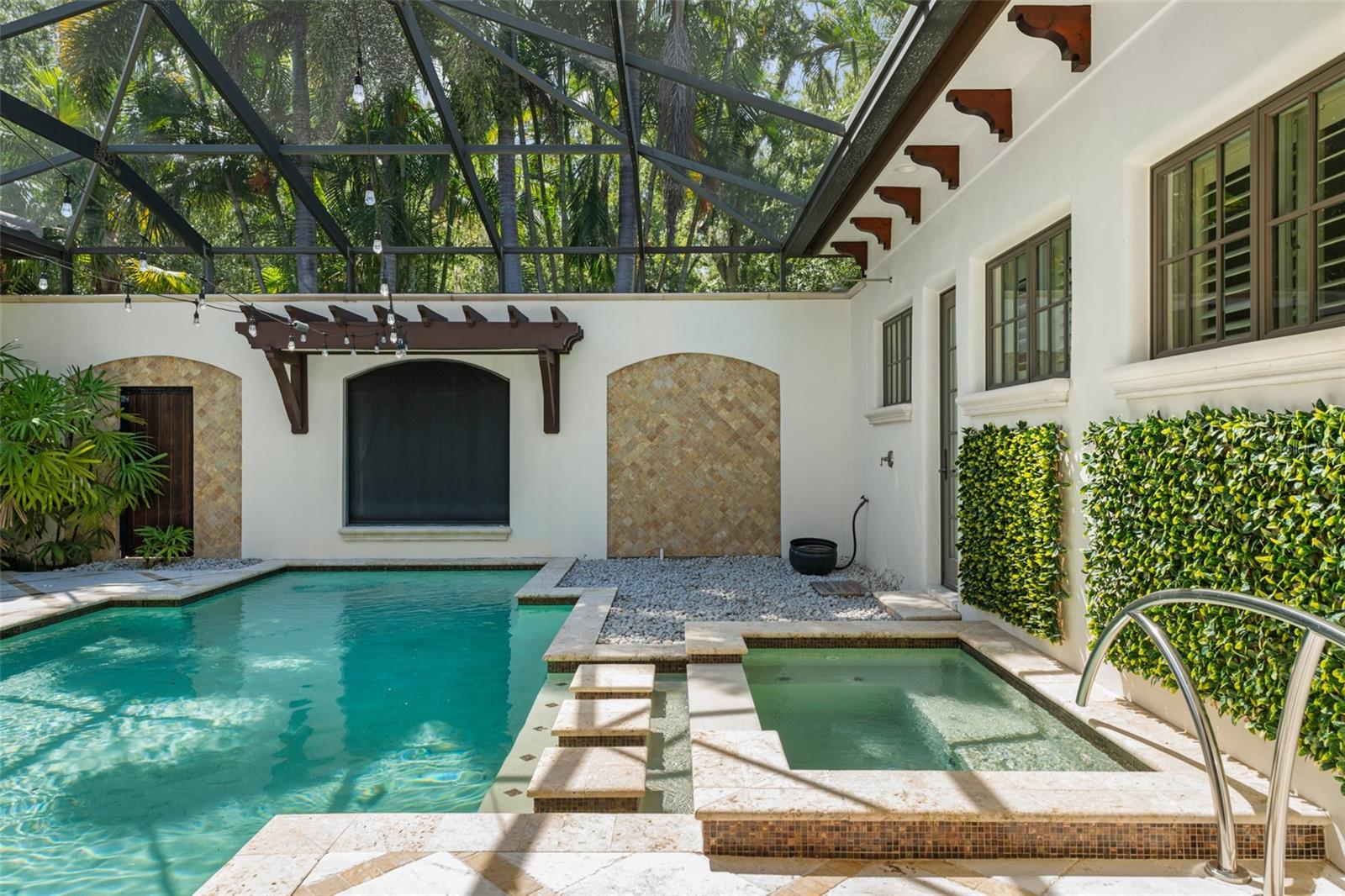 ISLEWORTH - Residential