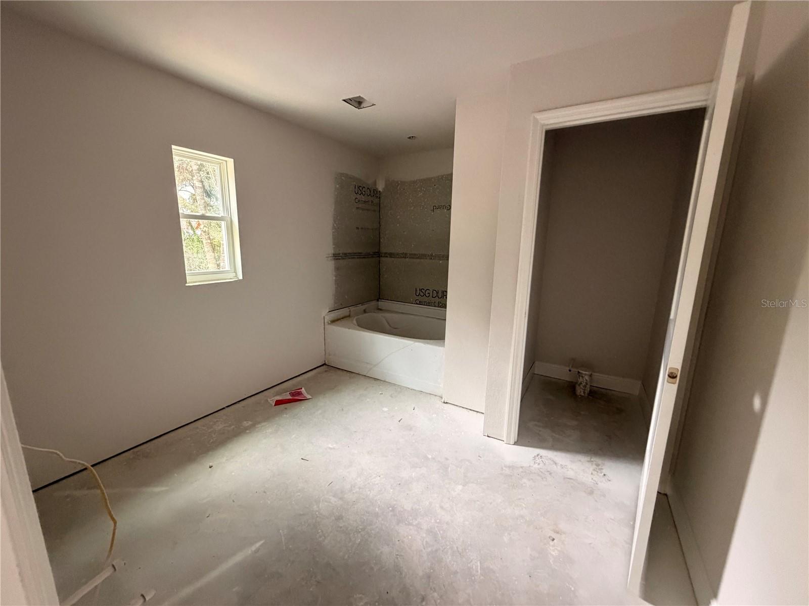 WEST END FARMS - Residential