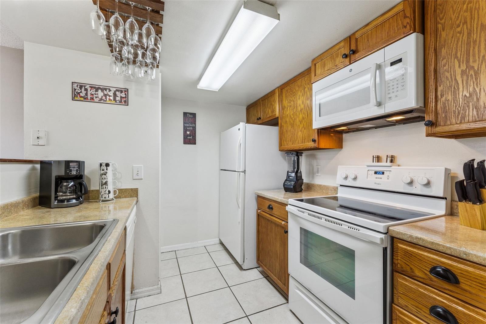 PALAMAR OAKS VILLAGE REP - Residential