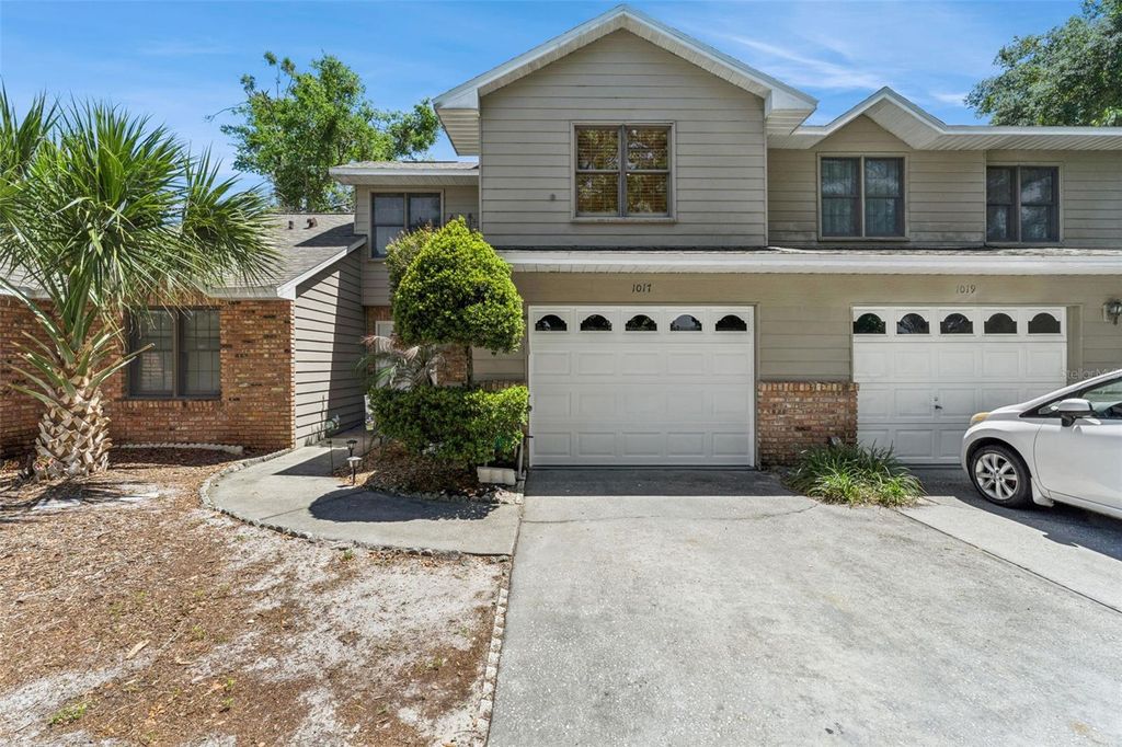 Photo of 1017 Monroe Avenue, Saint Cloud, FL 34769 (MLS # S5148340)