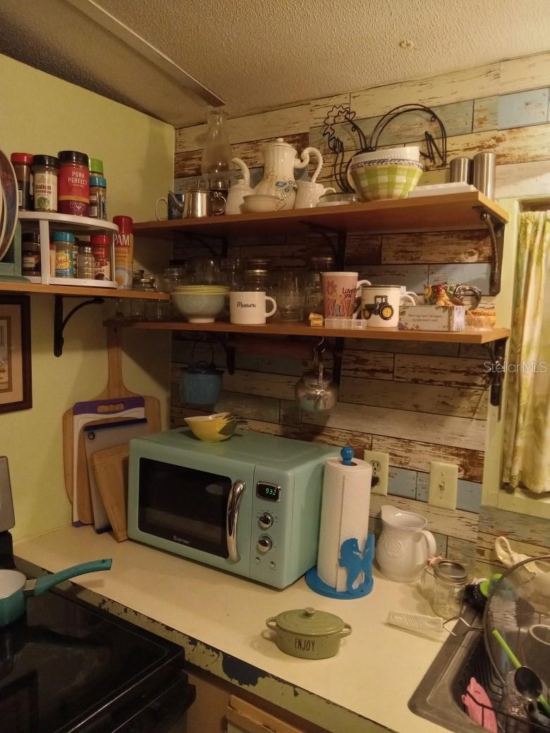 LOT 14 LONGLEAF FARMS; ALSO EASEMENT DESC OR 106/5 - Residential