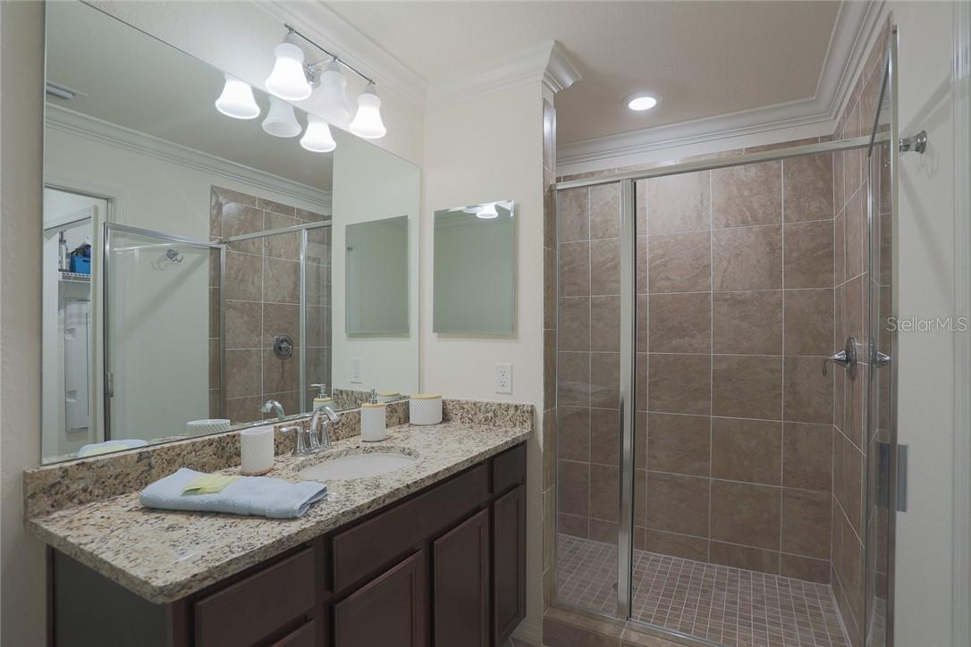 LAKEWOOD NATIONAL - Residential Lease