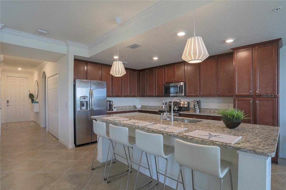 LAKEWOOD NATIONAL - Residential Lease