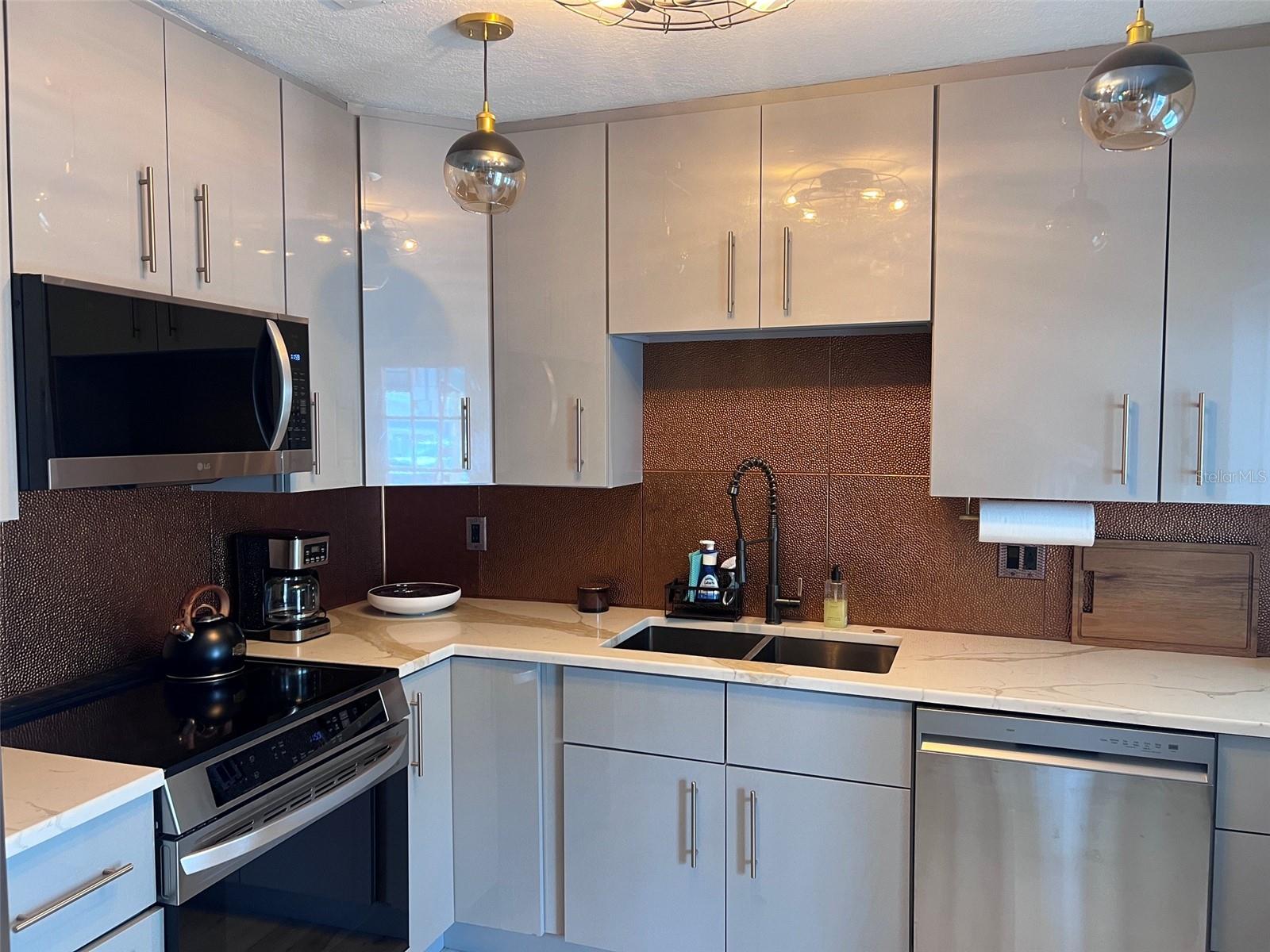 78BURNS F J REALTY COS REV - Residential