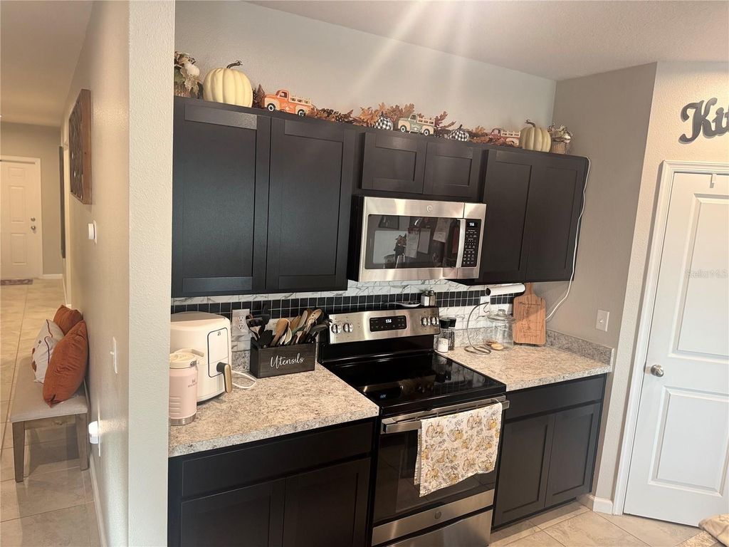 Photo of 896 Eagle Rock Terrace, Winter Haven, FL 33880 (MLS # L4956376)