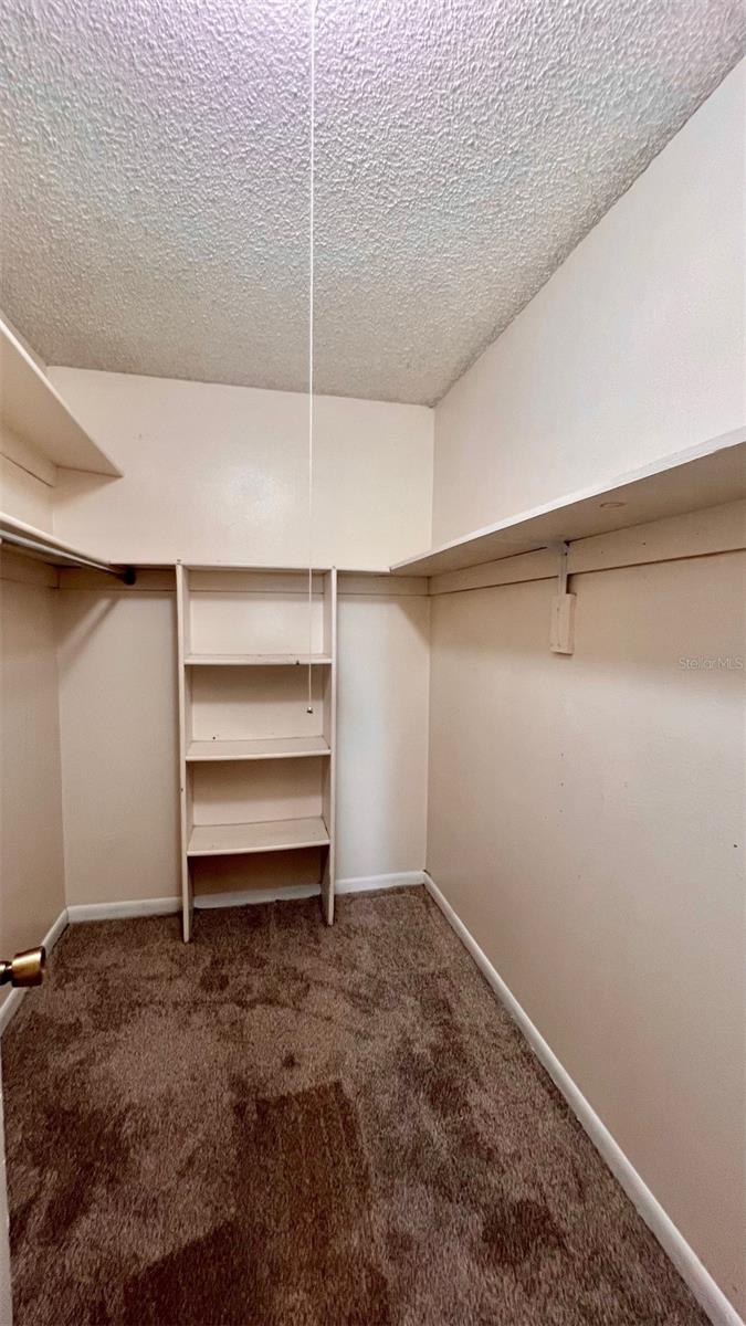 WIMBLEDON PARK CONDO 01 - Residential