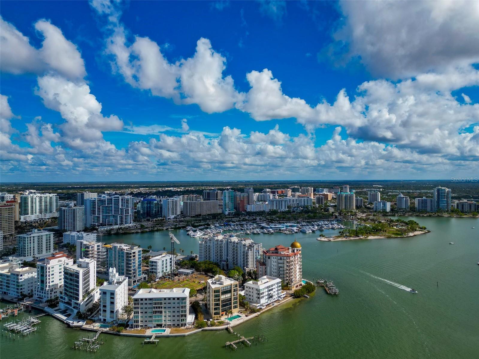 378 GOLDEN GATE POINT 6