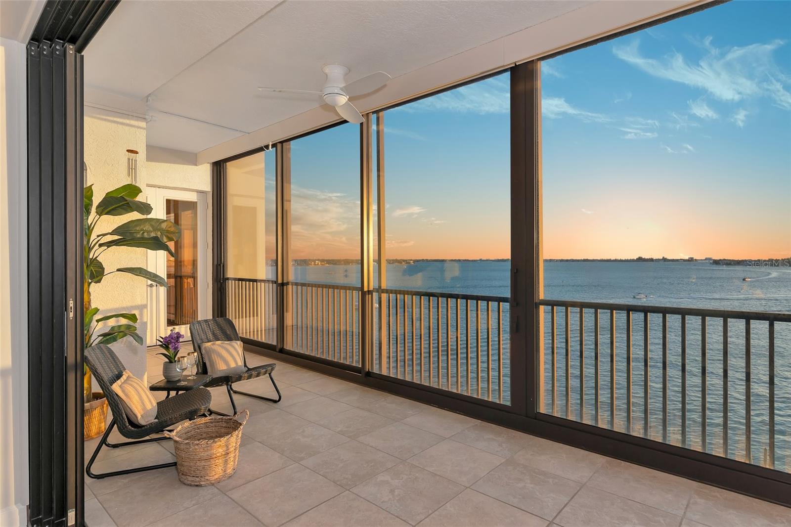 378 GOLDEN GATE POINT 6