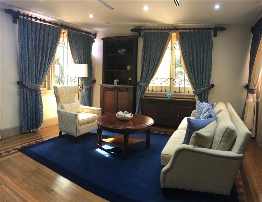 DORADO COUNTRY ESTATES - Residential