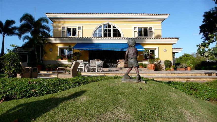 Property located at Dorado Country Estates with amazing view to golf course. Dorado Country Estates is an exclusive enclave within Dorado Beach Hotel, a Ritz Carlton Reserve property. Great lot of approximately 2,771 mts. It features spacious garages, great high ceilings, 4 bedrooms and 4.5 bathrooms. It has approximately 5,500 sq. ft. Spacious kitchen and fully equipped.

This is a one of a kind executive resort house with full access to the ultimate Caribbean beach resort with more than 2000 acres of landscaped golf courses, beaches and tropical gardens.