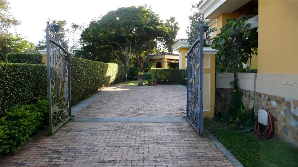 DORADO COUNTRY ESTATES - Residential