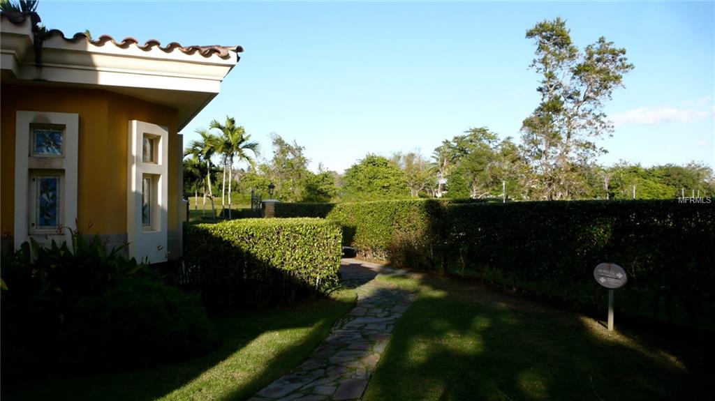 DORADO COUNTRY ESTATES - Residential