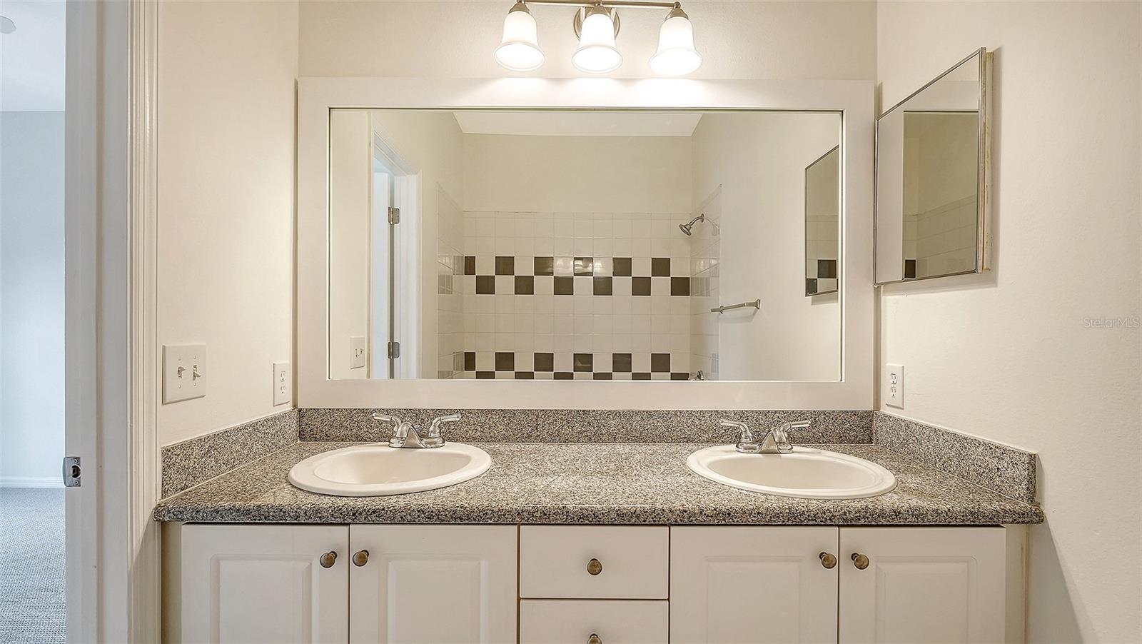 CAROLINA LANDINGS AT UNIVERSITY PLACE A - Residential