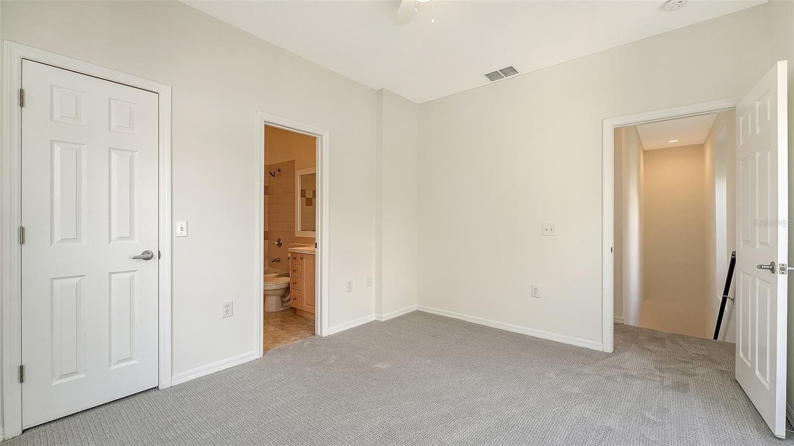 CAROLINA LANDINGS AT UNIVERSITY PLACE A - Residential