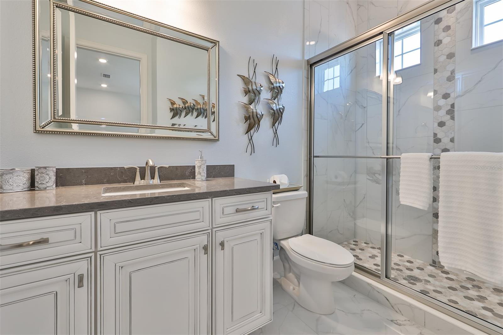 MIRABAY PH 3C-3 - Residential