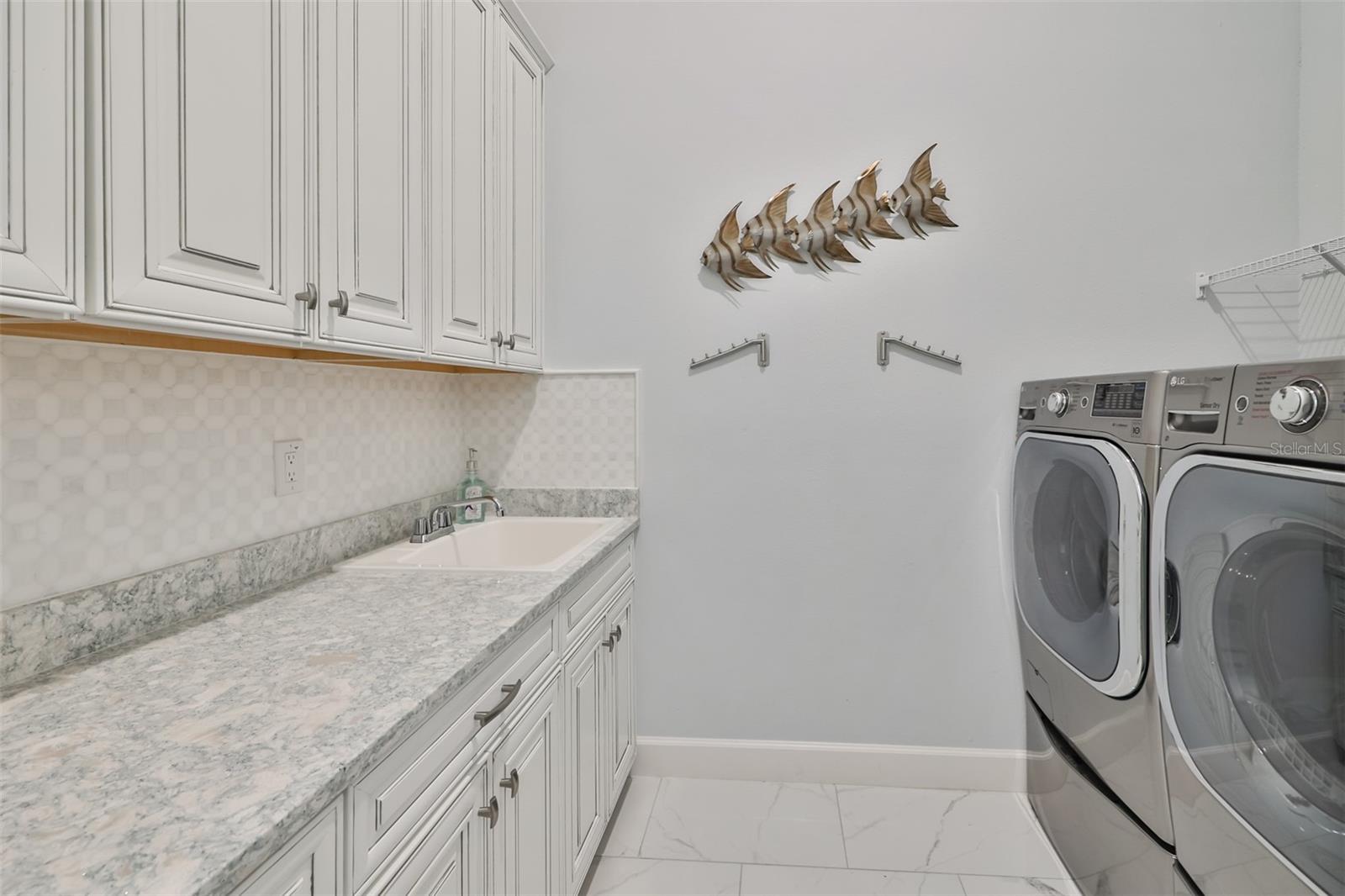 MIRABAY PH 3C-3 - Residential