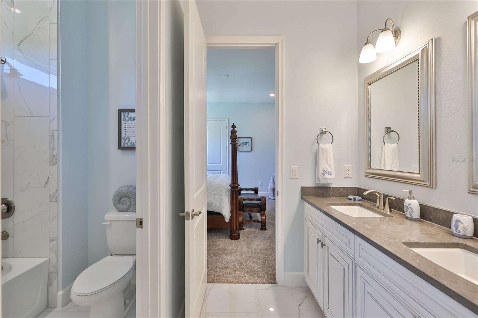 MIRABAY PH 3C-3 - Residential