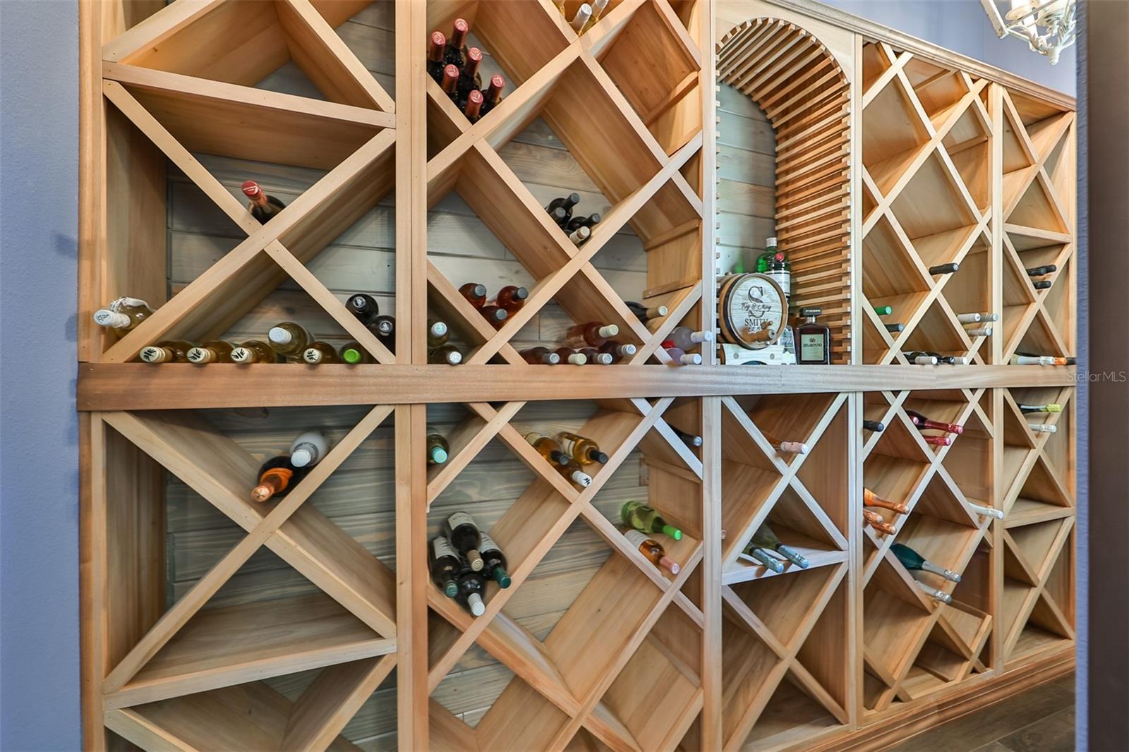 MIRABAY PH 3C-3 - Residential