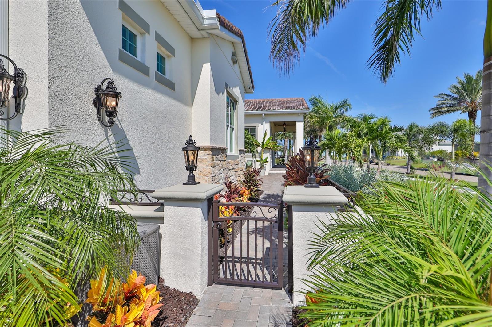 MIRABAY PH 3C-3 - Residential