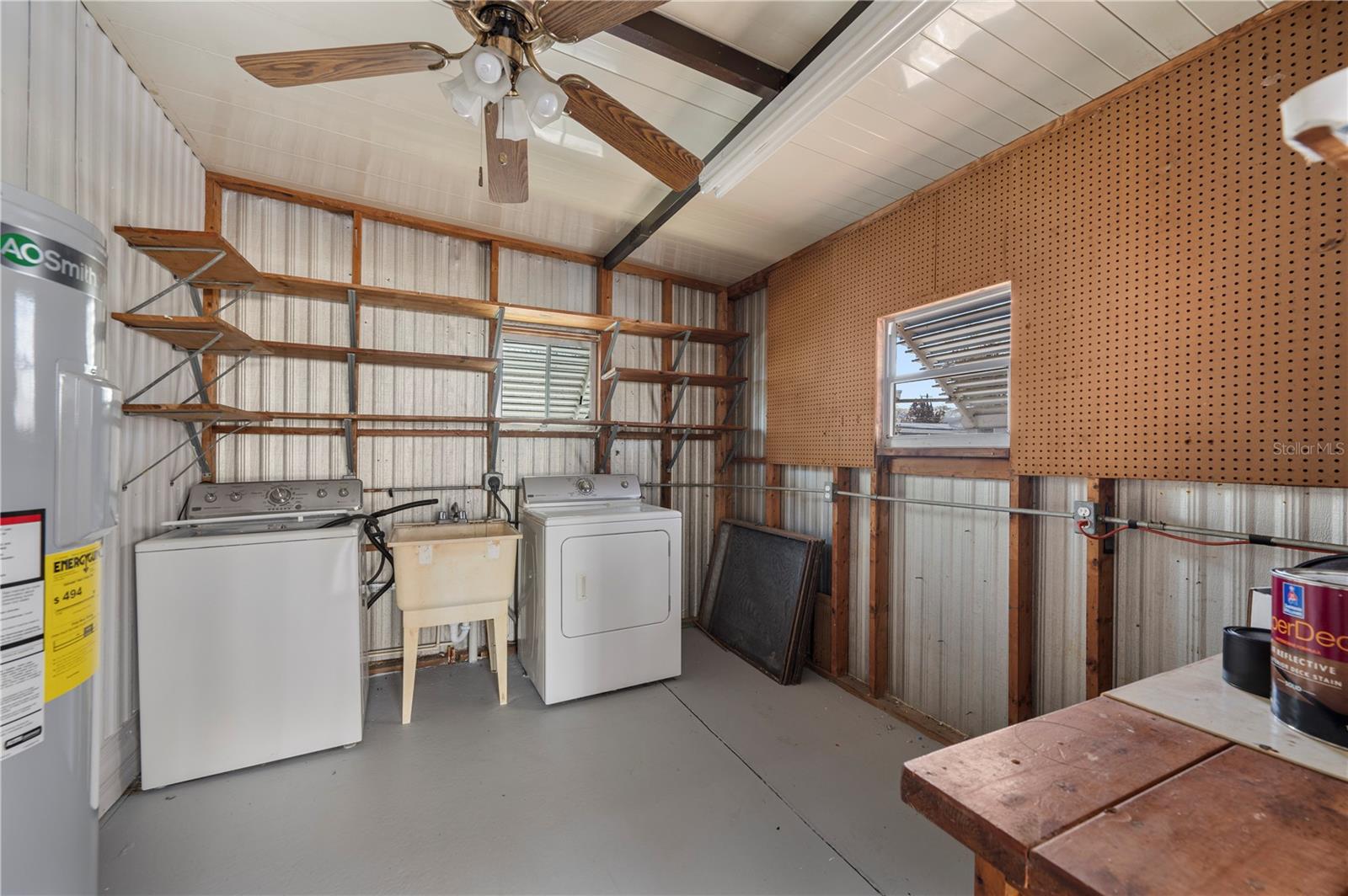 FLORAL LAKES - Residential