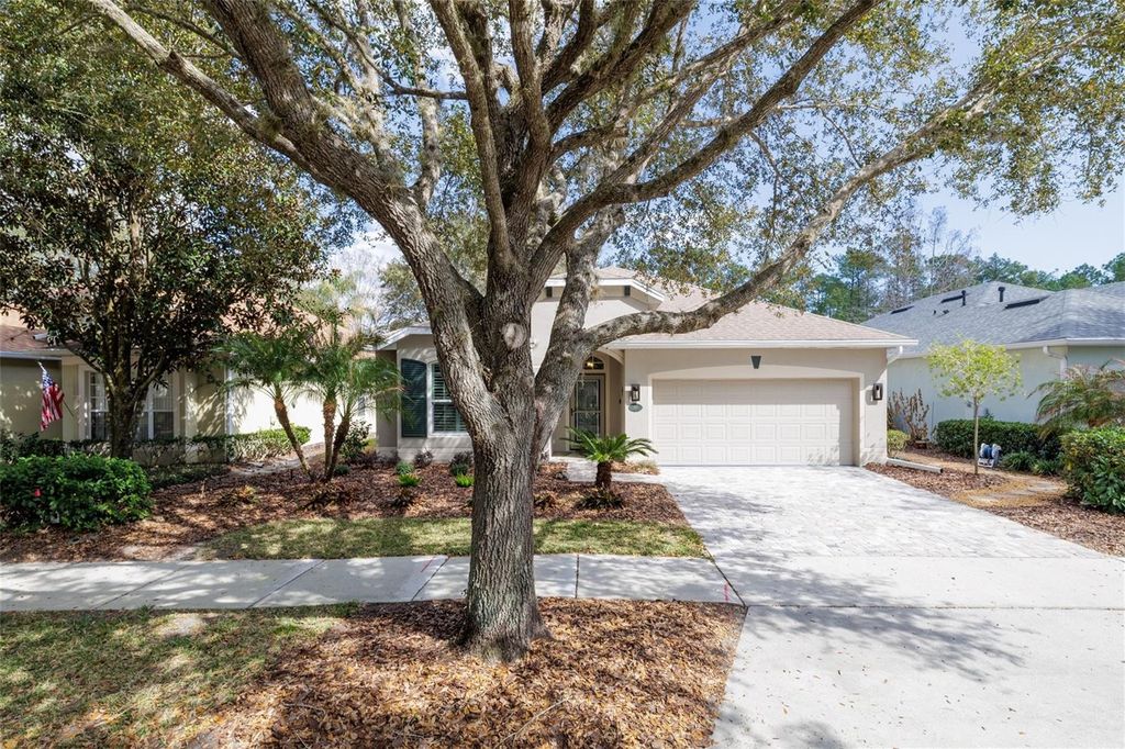 Photo of 526 Heron Point Way, Deland, FL 32724 (MLS # V4947482)