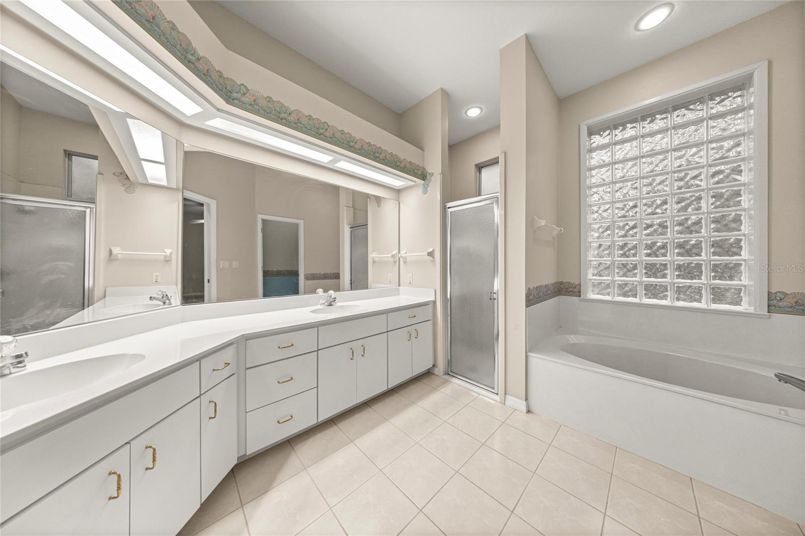 RAINBOW SPGS 04 REP - Residential