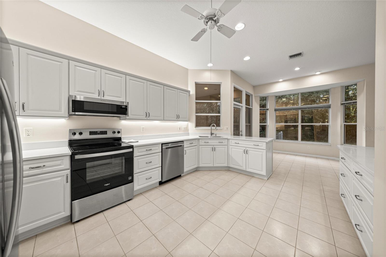 RAINBOW SPGS 04 REP - Residential