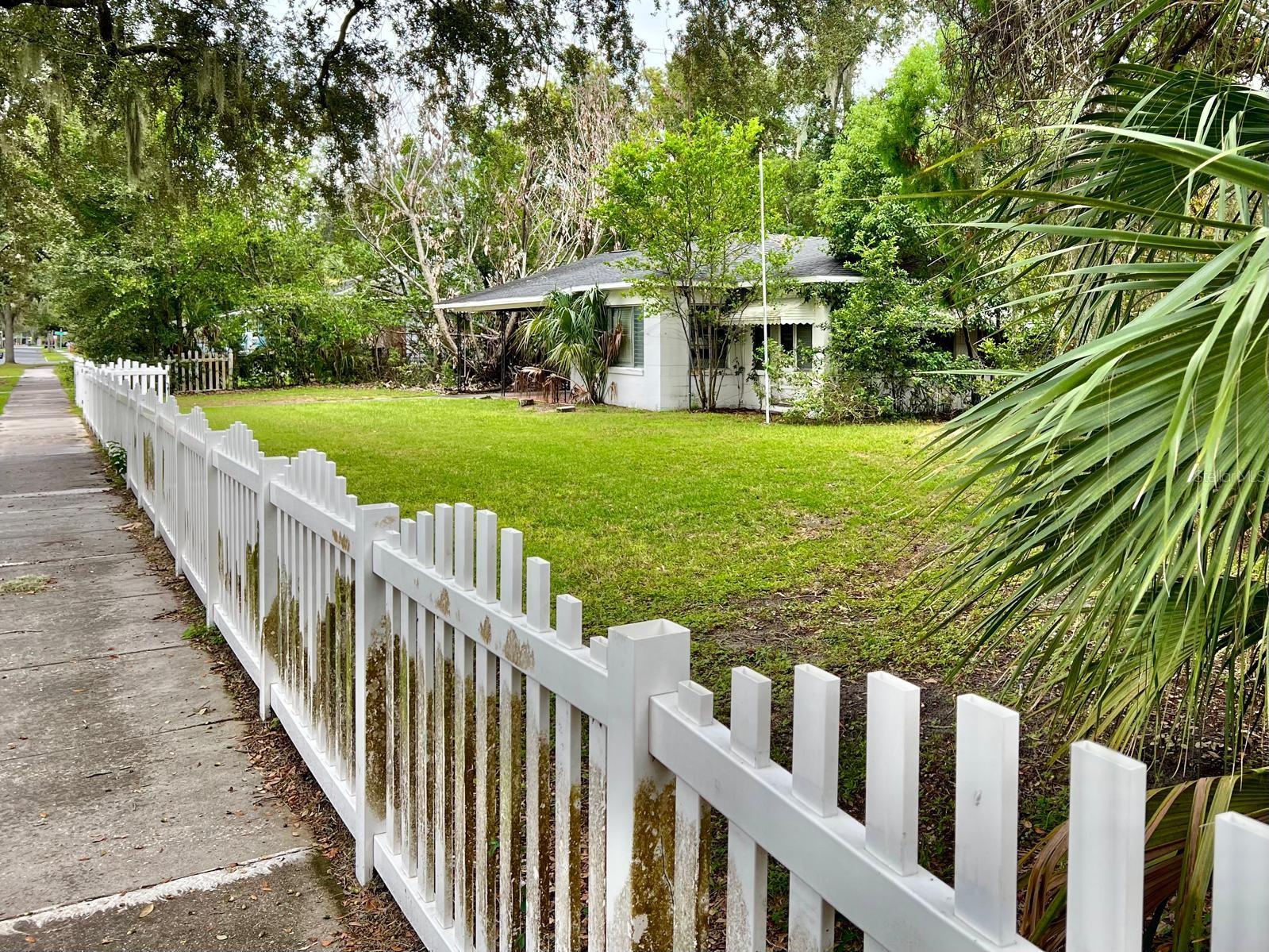 405 FRANCIS BOULEVARD