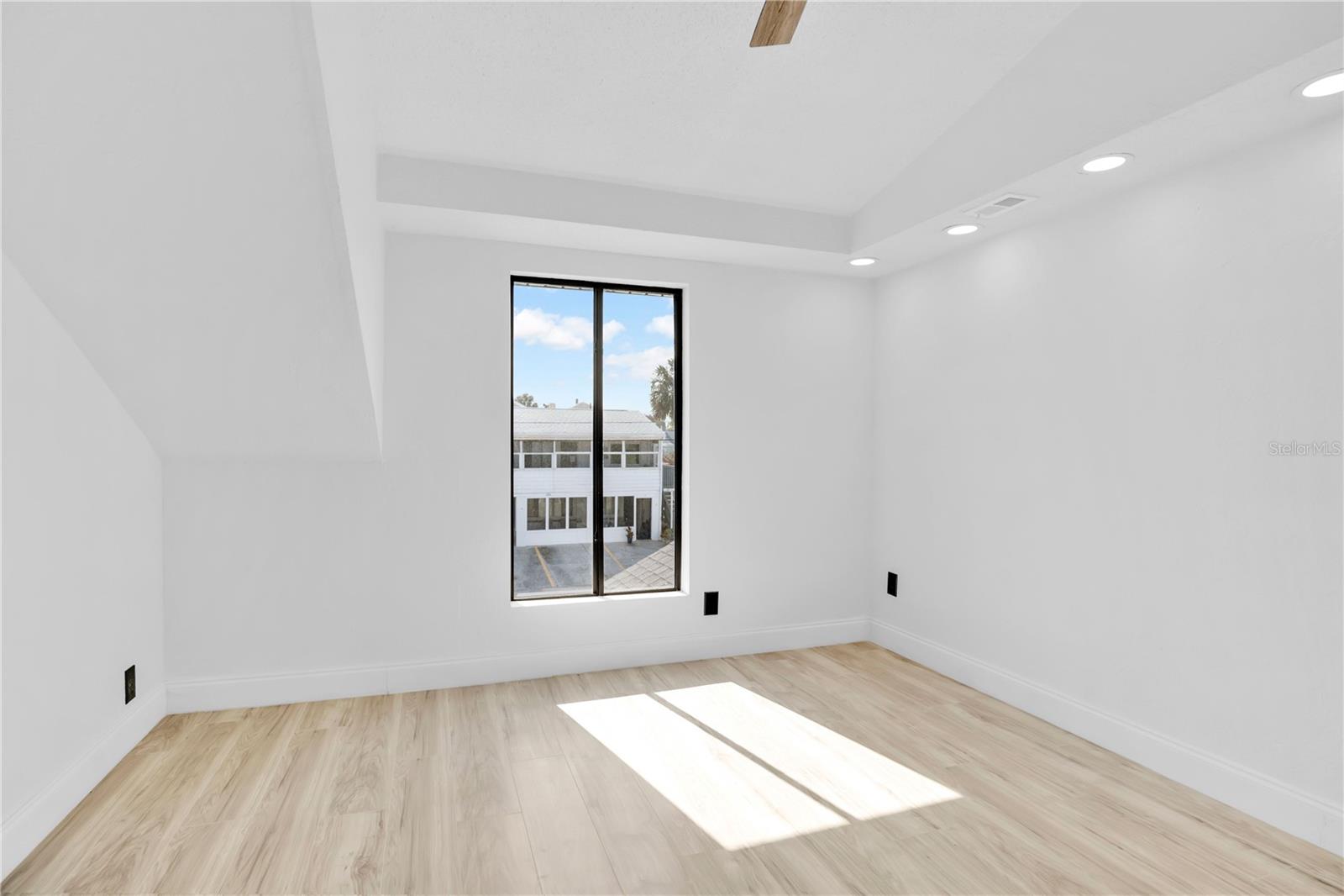 FUQUAYS DAYTONA BEACH - Residential