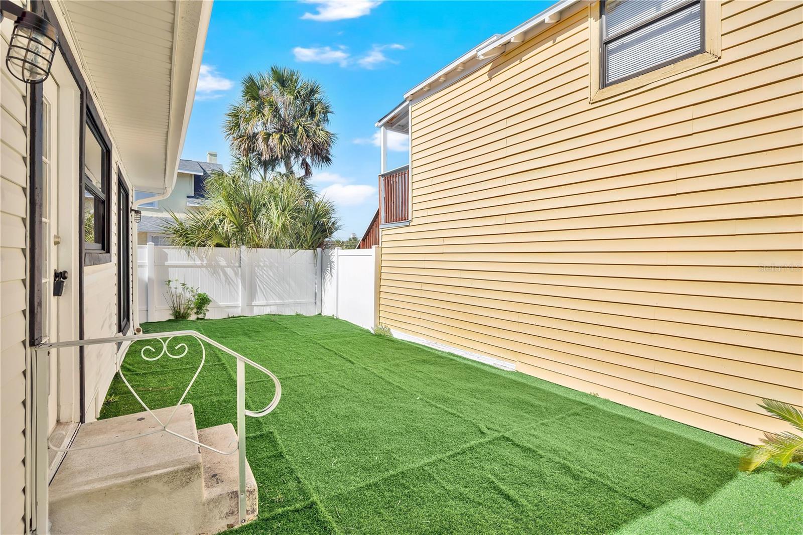 FUQUAYS DAYTONA BEACH - Residential